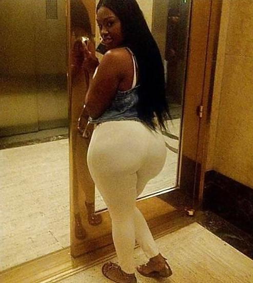 20P Big Booty 35