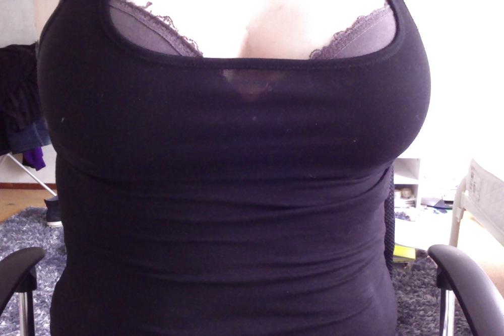 9P Big Boobs