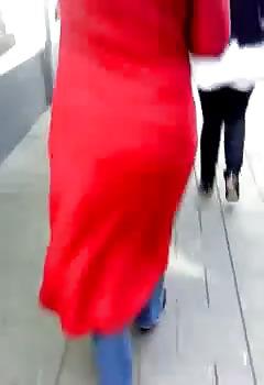 16P Hijab asset street walk