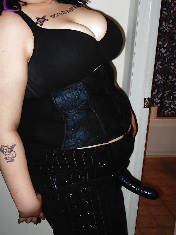 15P EMO plumper with huge tits sucks cock