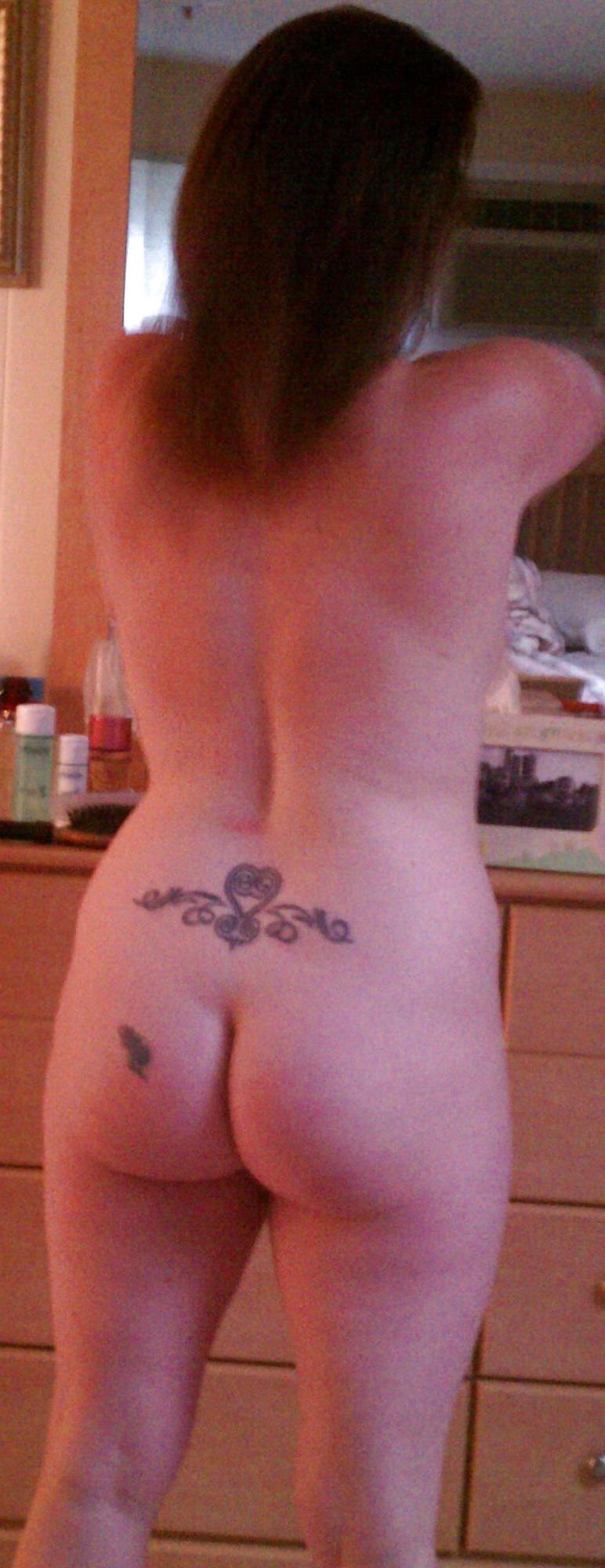 14P Big Ass Great Body Tattoo MILF