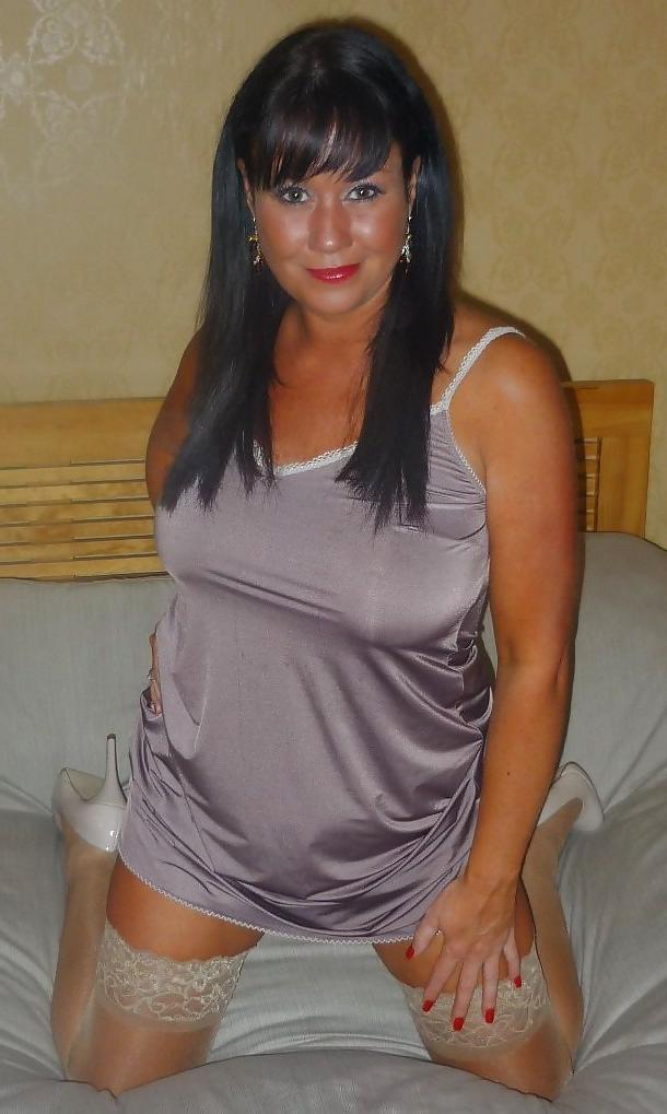 21P English MILF elise 2