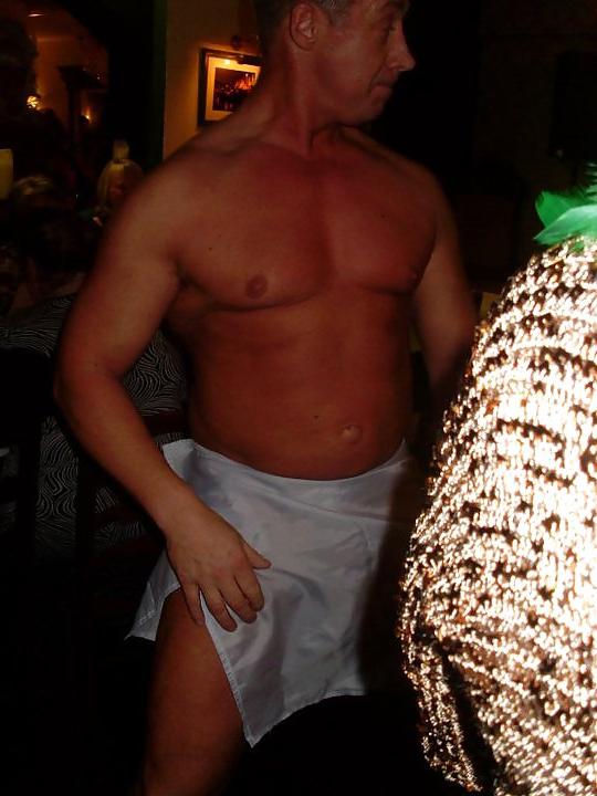 21P Cougars Getting Wild With Stripper