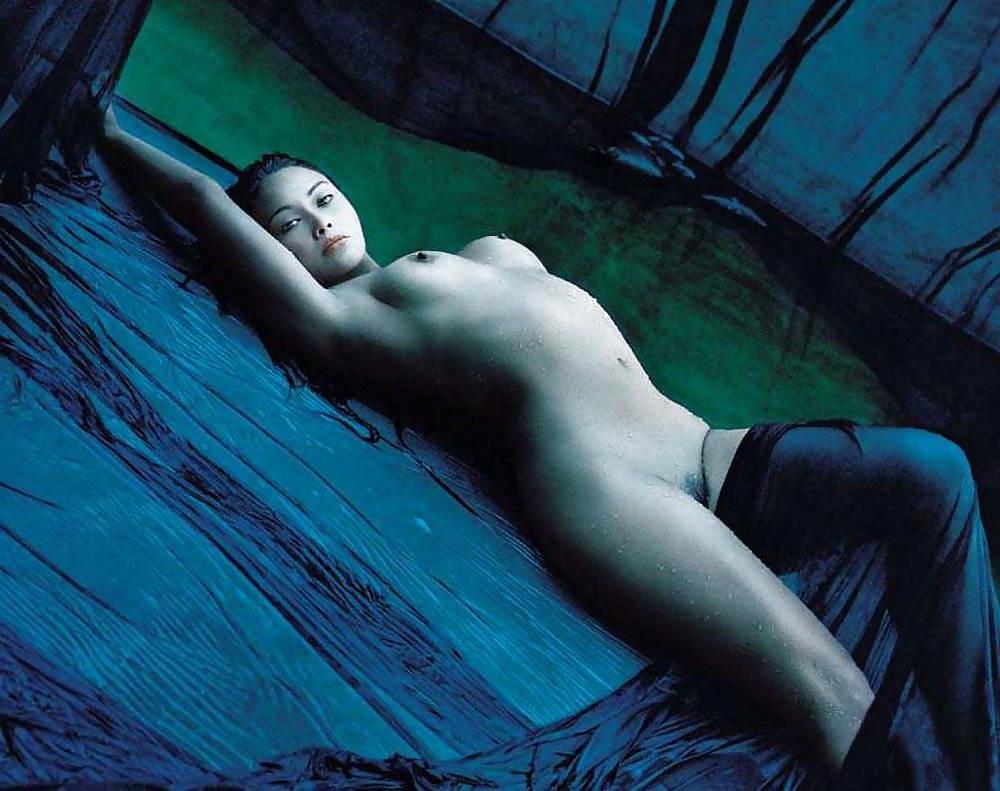 22P Tia Carrere