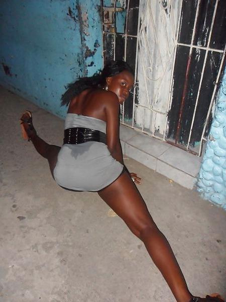 25P Random ebony booty 2