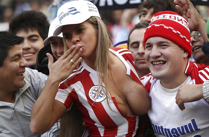 6P Hot Paraguayan football Fanes
