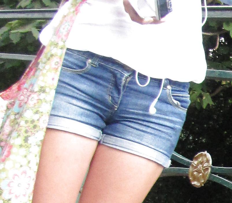 25P Upskirts & Street Stuff 