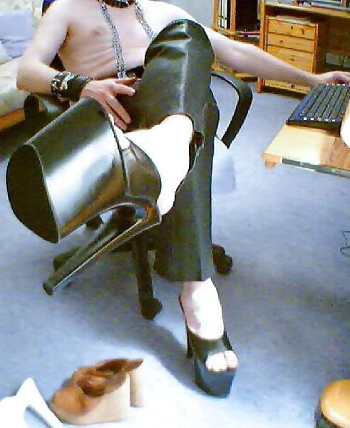 15P Crossdressing...