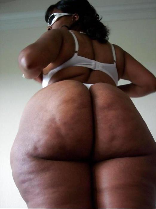 20P Big Booty 03