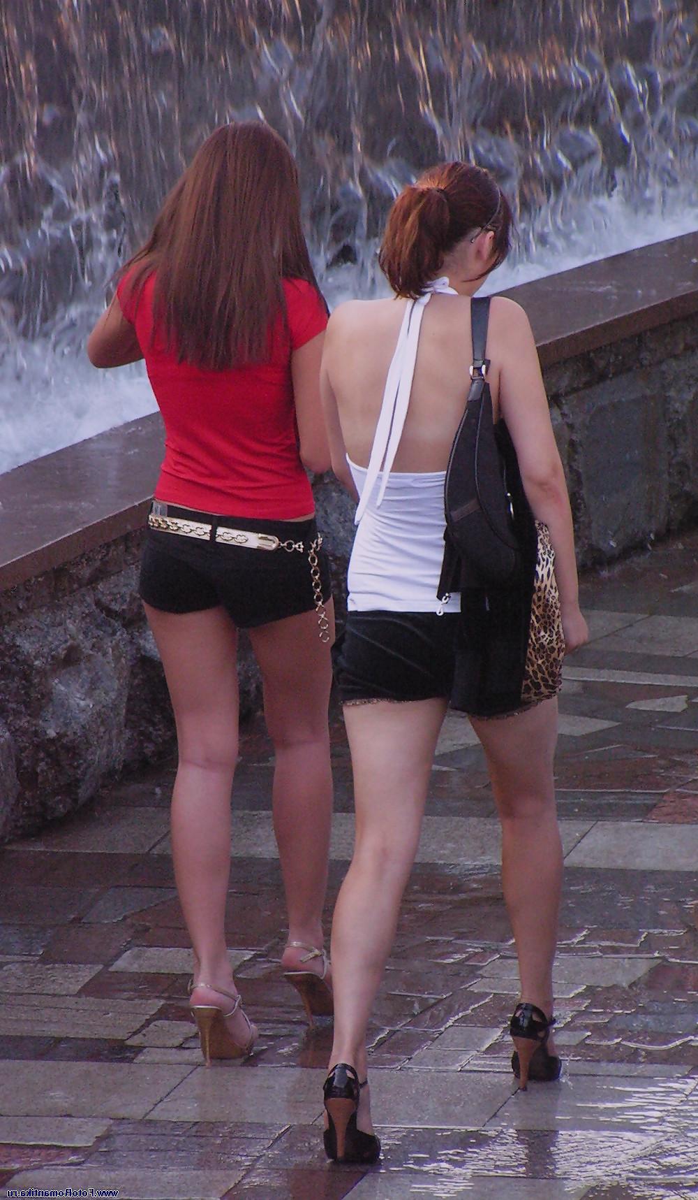 25P Hotlegs-street view1