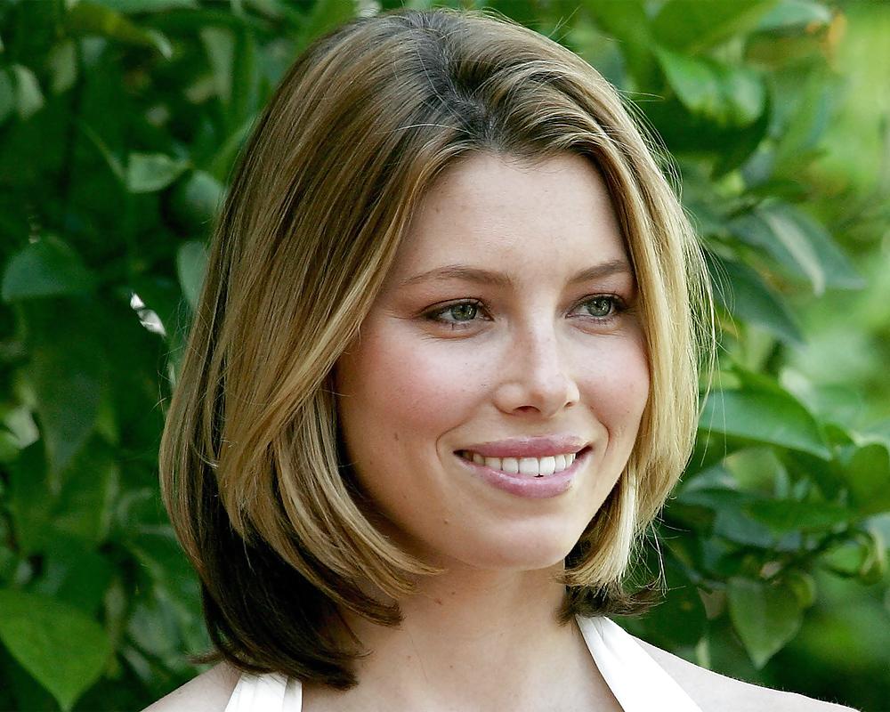 25P Who is stroking to these hot celebs?