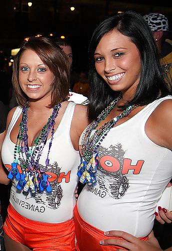 25P Subway Big Boobs Girls