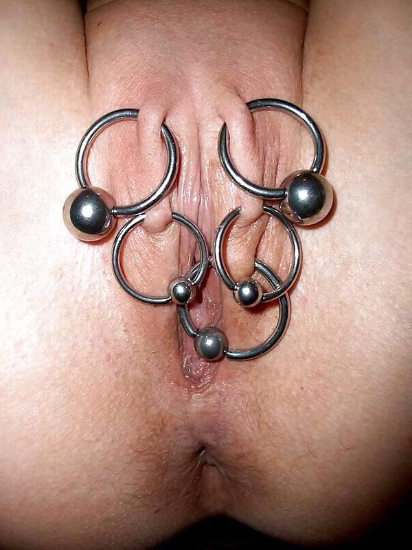 25P Pussy and Piercing