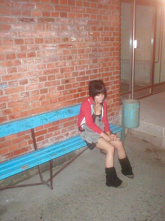 23P Hot emo girl