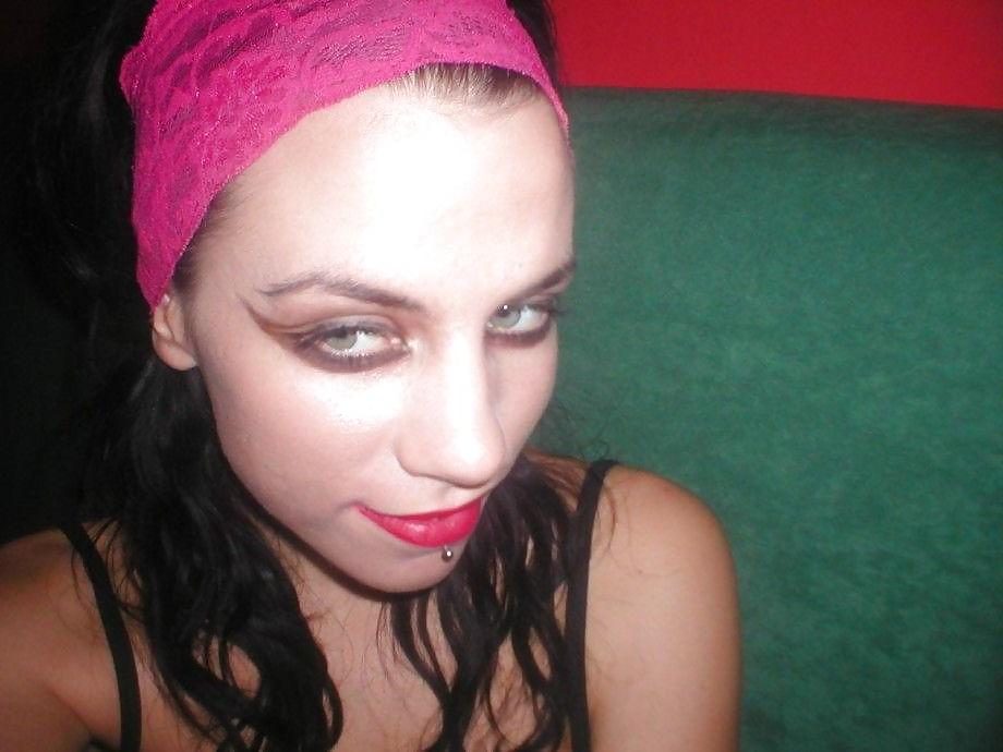 23P Hot emo girl