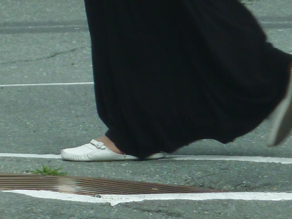 13P Feet spy cam on street