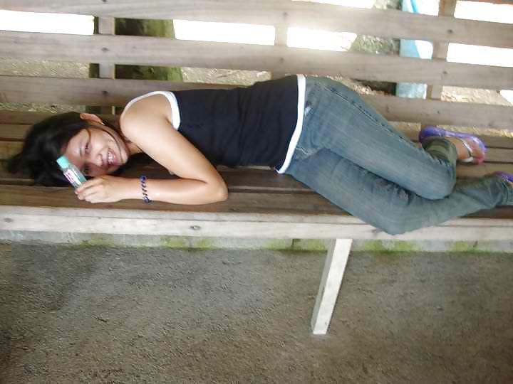 25P Hot and Sexy Pinay Whores!