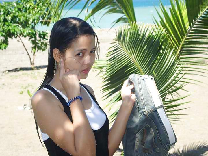 25P Hot and Sexy Pinay Whores!