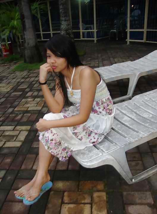 25P Hot and Sexy Pinay Whores!