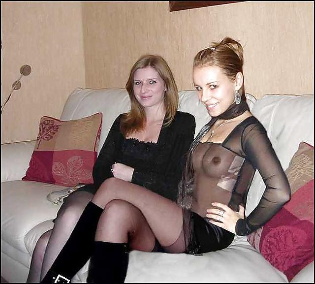 18P Amateurs in Stockings & Tights