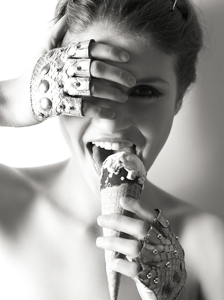 25P Erotic photography 25
