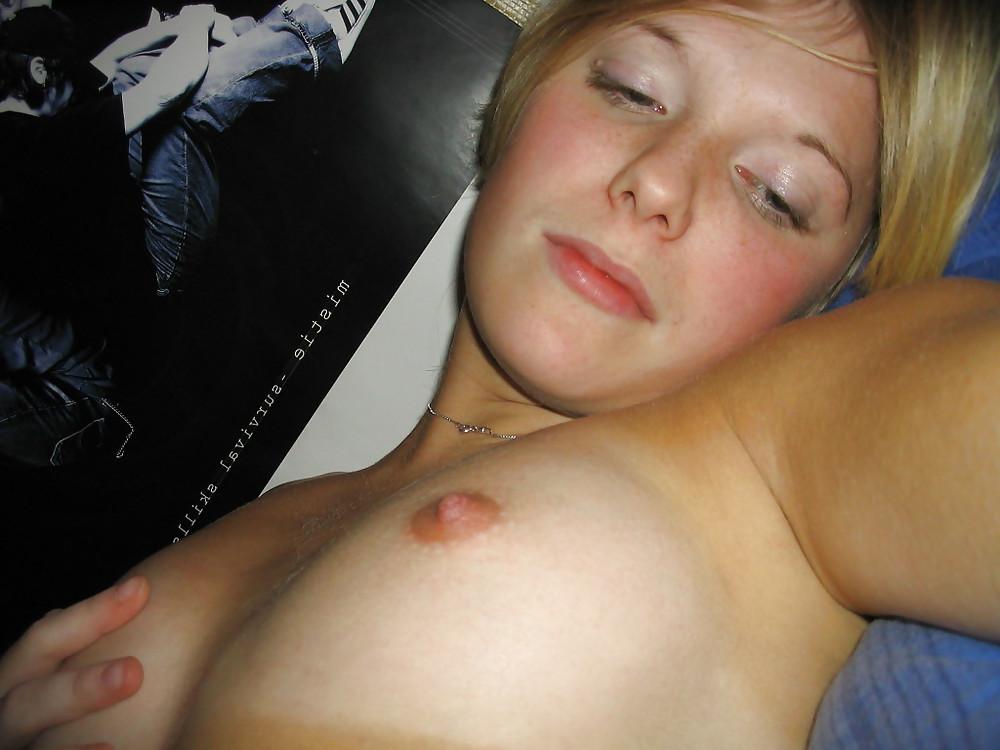 25P Hot german slut please commen bitte kommentieren