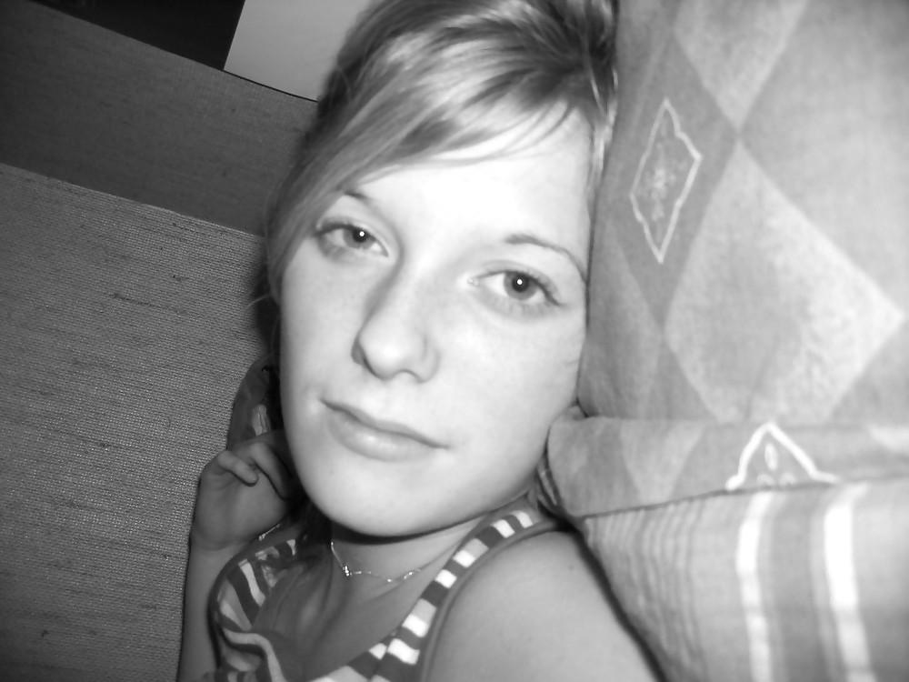 25P Hot german slut please commen bitte kommentieren