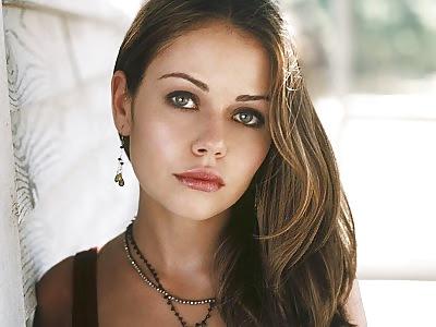 25P Alexis Dziena mega collection