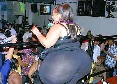 20P Big Booty 01