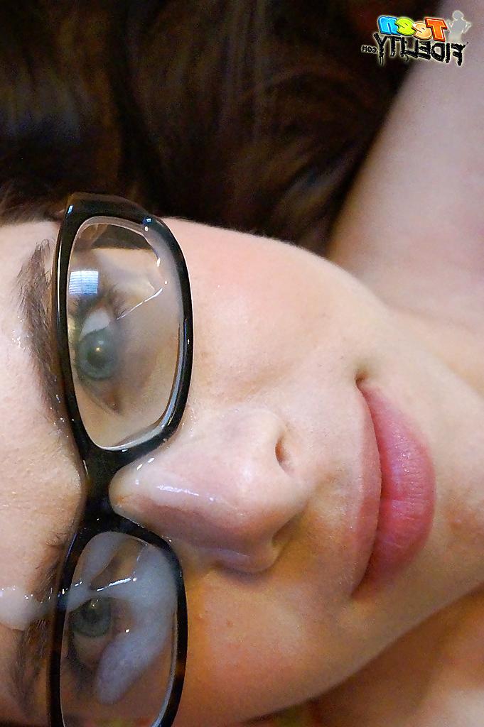 13P Brunette slut Jennifer Bliss is sucking a big cock before sex