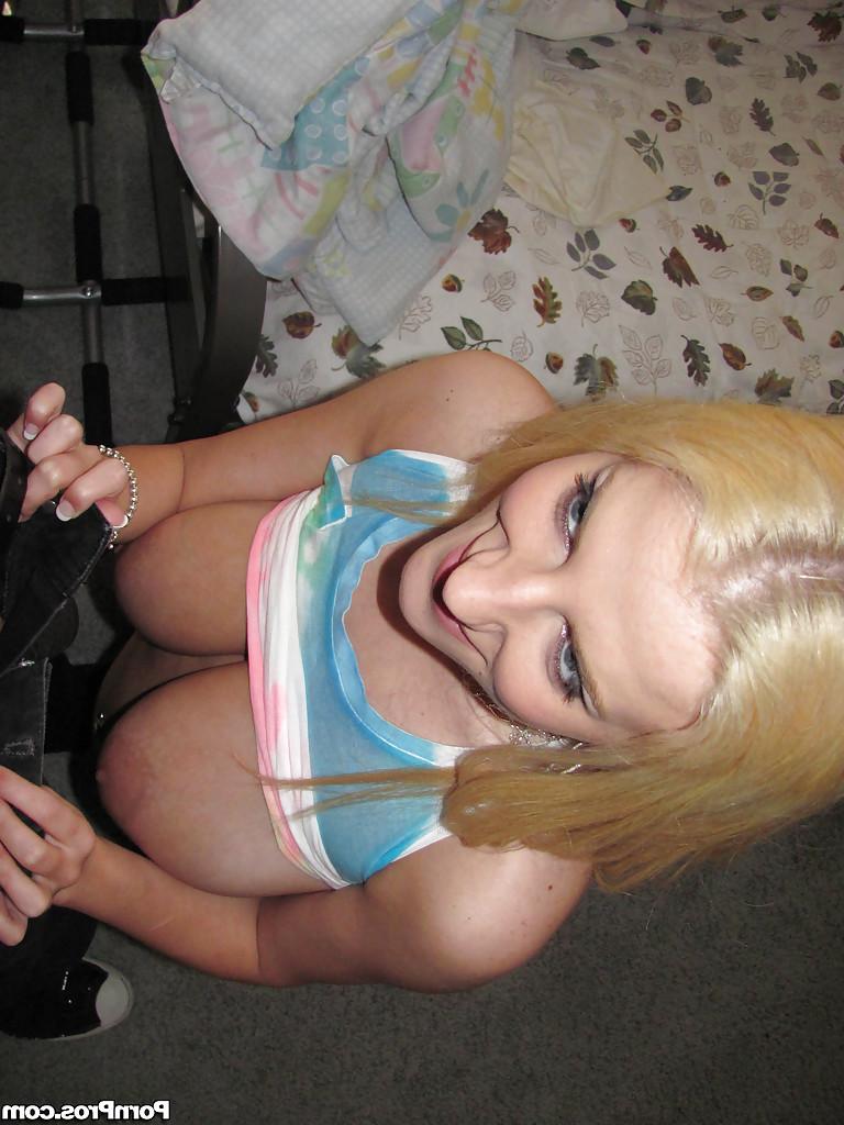 16P Blonde teenager Halie Cummings giving large dick ball sucking BJ on her knees