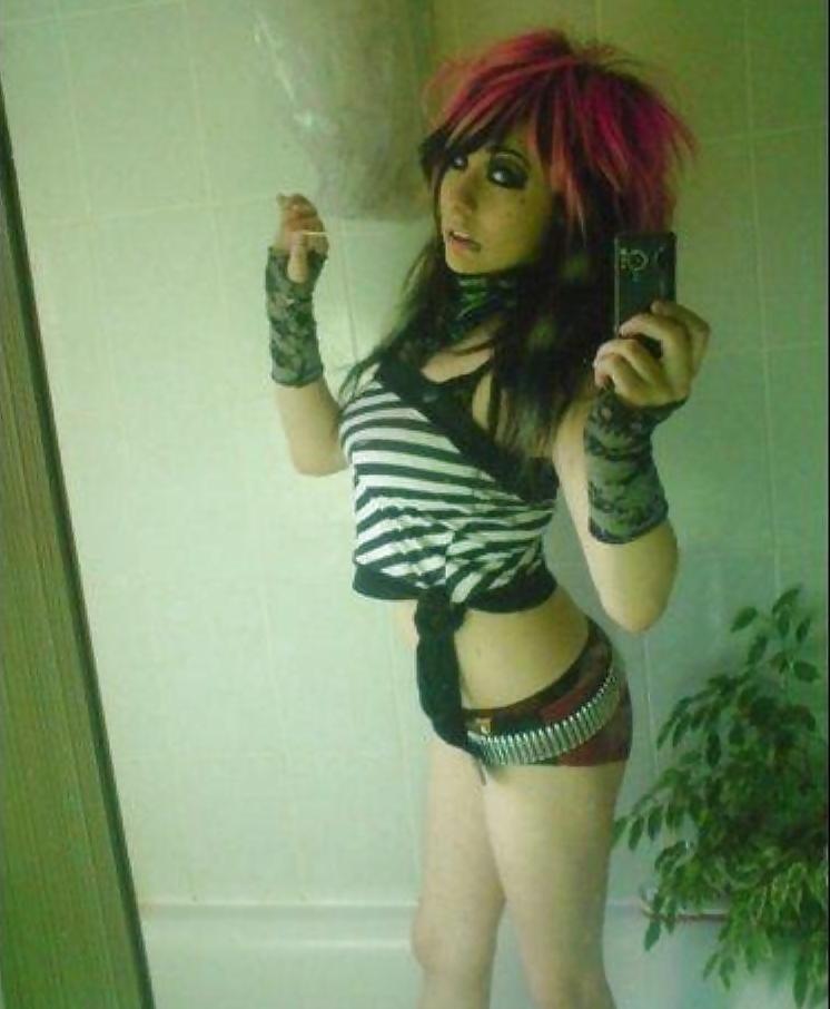 14P Emo Mixed VI