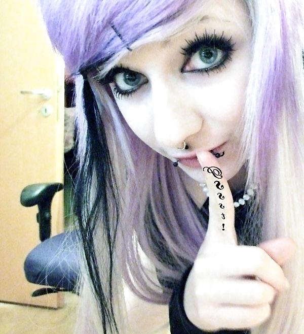 14P Emo Mixed VI