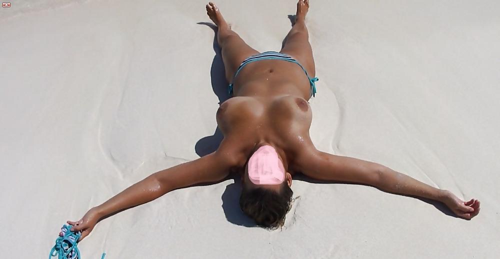12P My Big boobs on the beach
