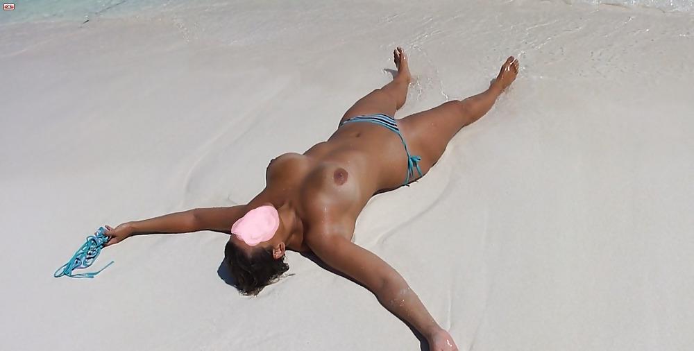 12P My Big boobs on the beach