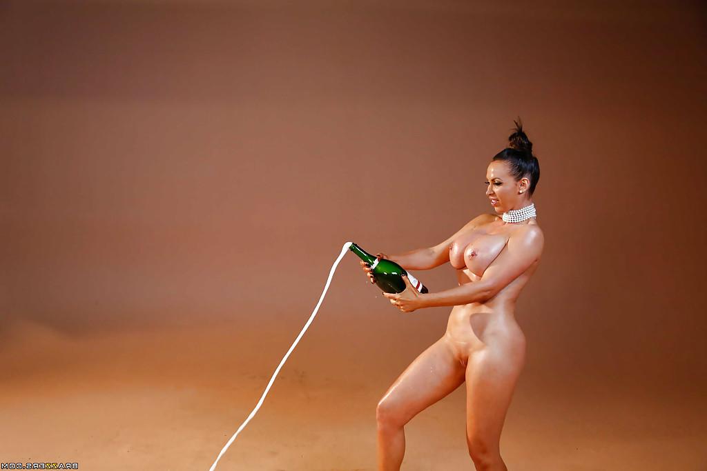 16P Sensual milf Nikki Benz is drinking champagne like a pornstar!