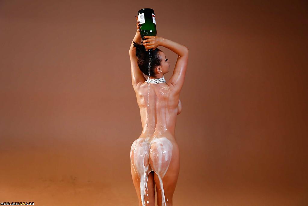 16P Sensual milf Nikki Benz is drinking champagne like a pornstar!