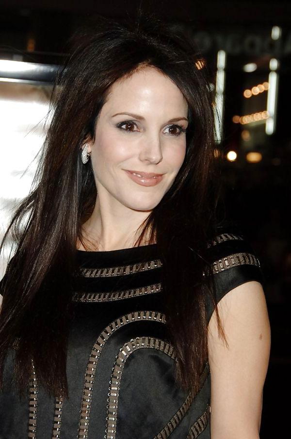 25P Mary-Louise Parker