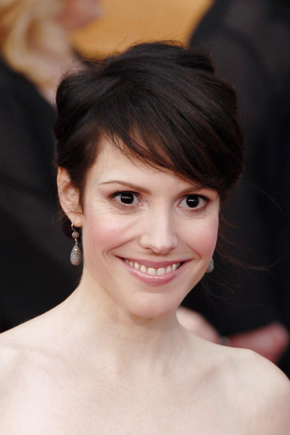 25P Mary-Louise Parker