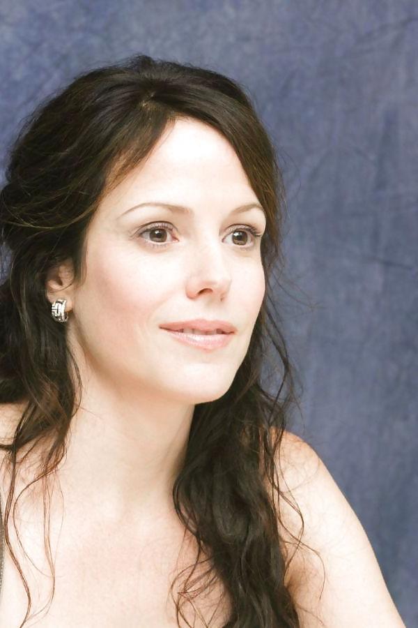 25P Mary-Louise Parker