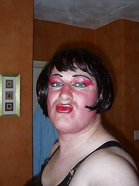 25P Master's tranny slut Vicky