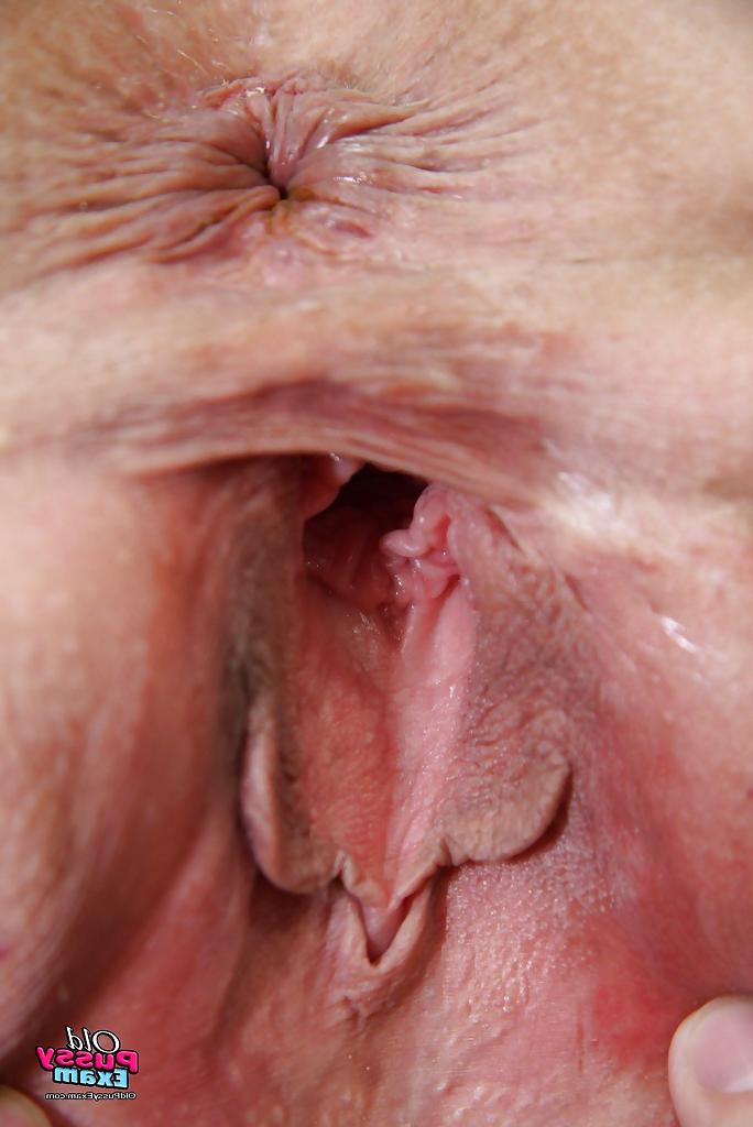 16P Filthy mature gyno nurse with shaved cunt has no lingerie under her uniform