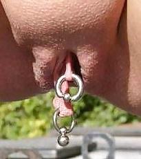18P PIERCED PUSSY !!