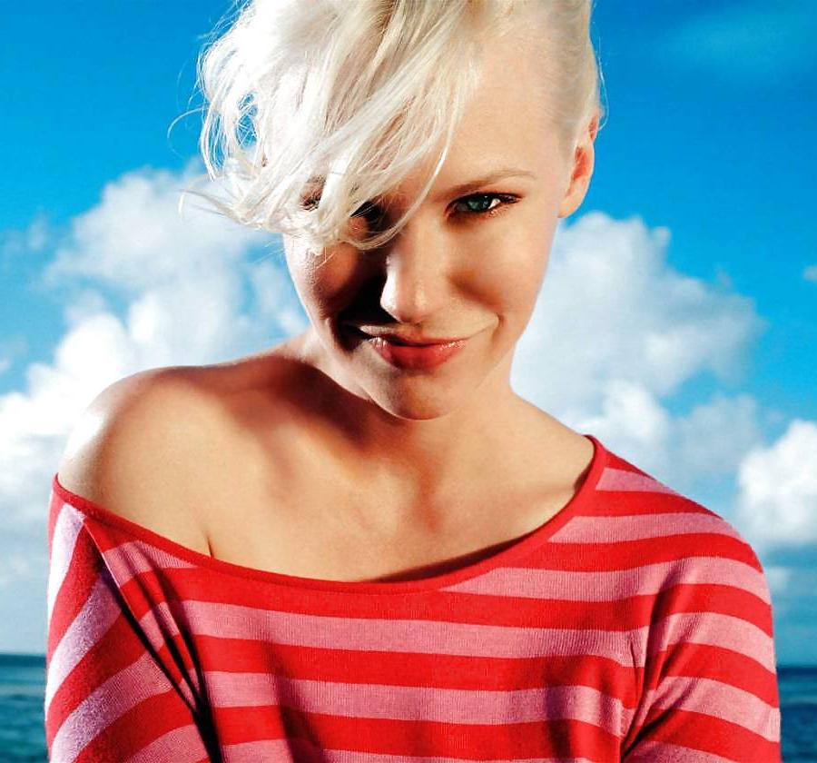 25P January Jones collection