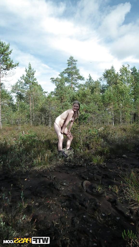 16P Outdoor posing with marvelous teen babe showing her ass in woods