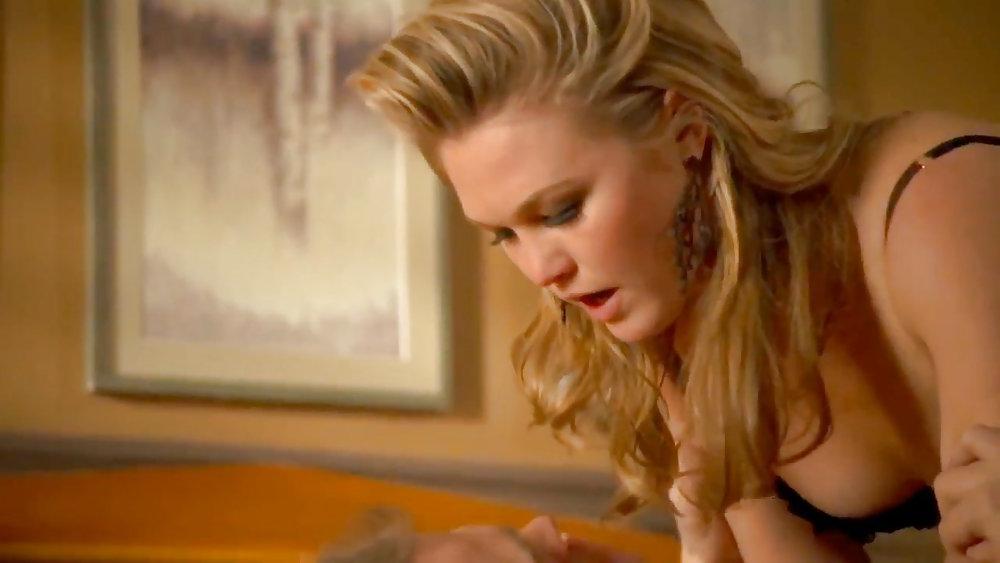 25P Julia Stiles collection