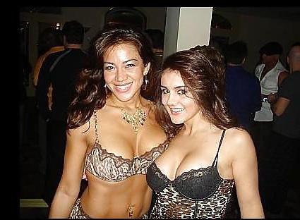 25P Hot swinger wife