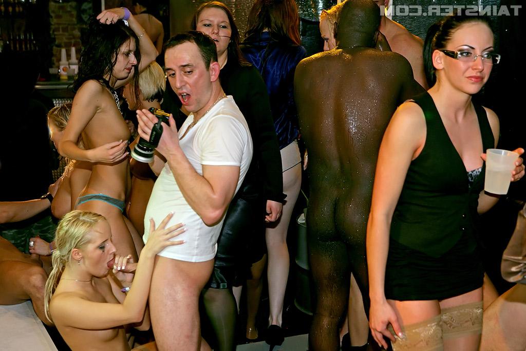 16P Hot MILFs Bibi Fox & Laura Crystal are into hardcore sex party