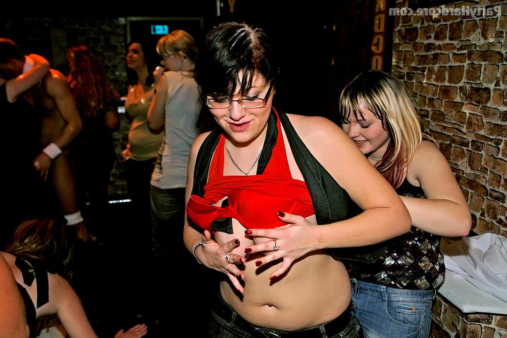 15P Cock starving amateur lassies have some hardcore fun at the sex party