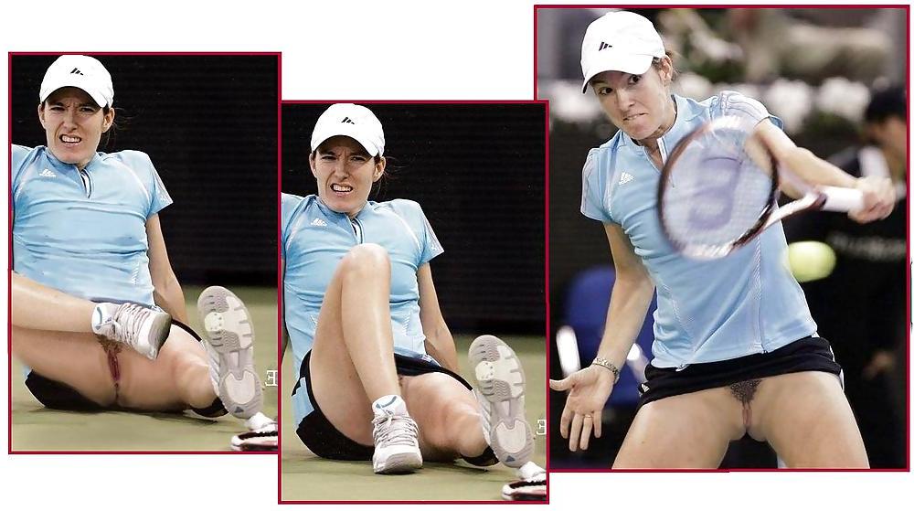 25P Tennis women nude on court fake